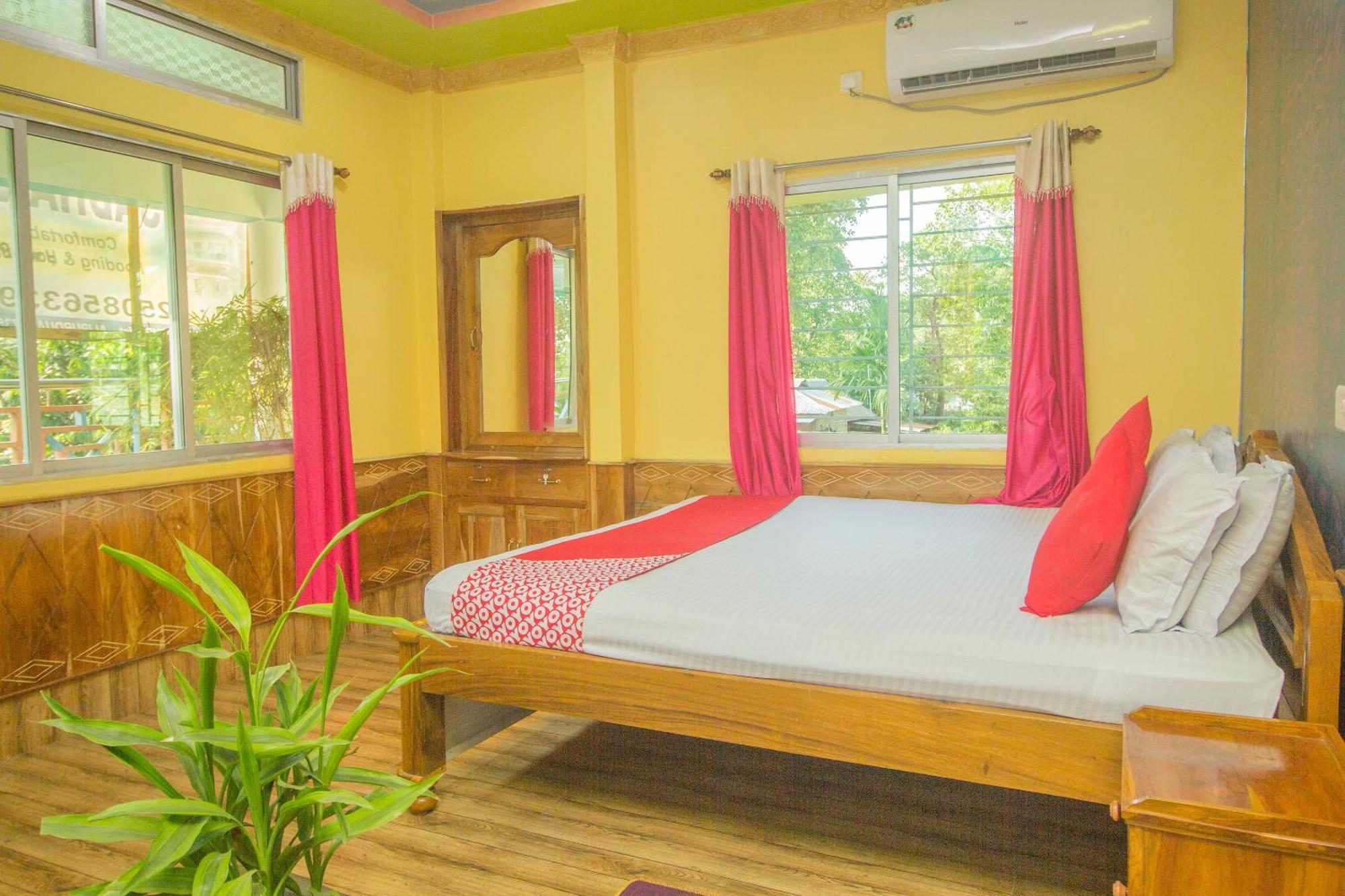 Hotel O Sandhana Homestay Rajabhat Khawa Esterno foto