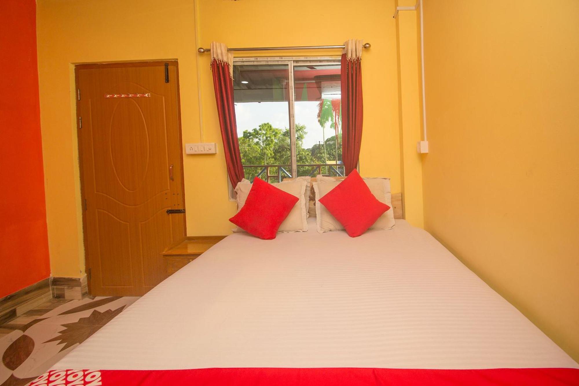 Hotel O Sandhana Homestay Rajabhat Khawa Esterno foto